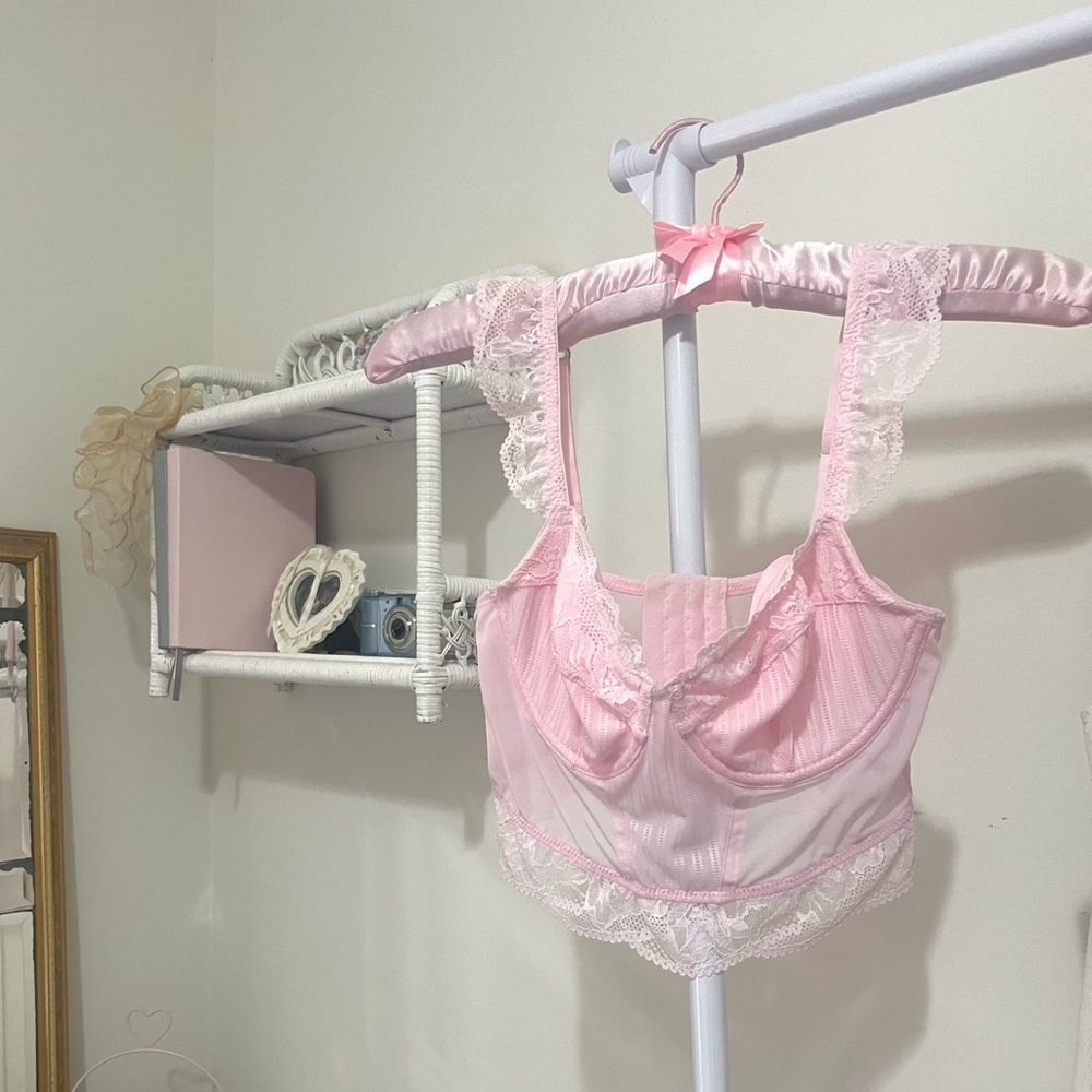 pink lace trim top